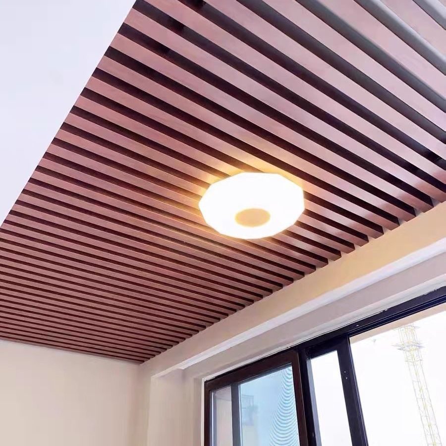 某区域核心节点站铝方通天花项目
