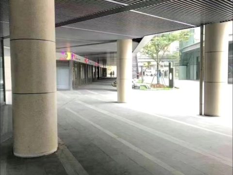 某地下停车场吊顶工程